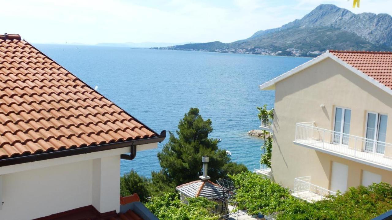 Beach Apartments Nemira Omiš Eksteriør billede