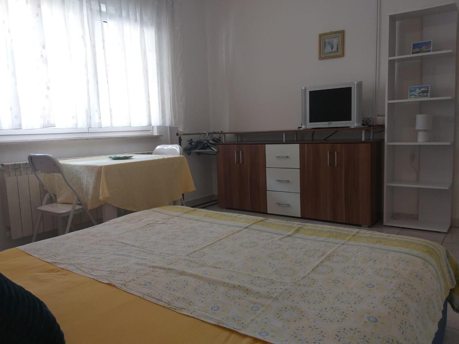 Beach Apartments Nemira Omiš Eksteriør billede
